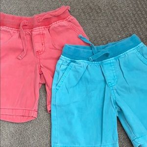 Bundle of 2 shorts